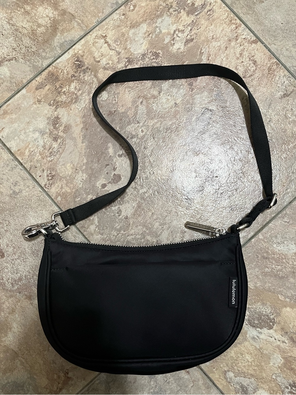 Lululemon Athletica City Essentials Mini Shoulder Bag 1L - Picture 3 of 5